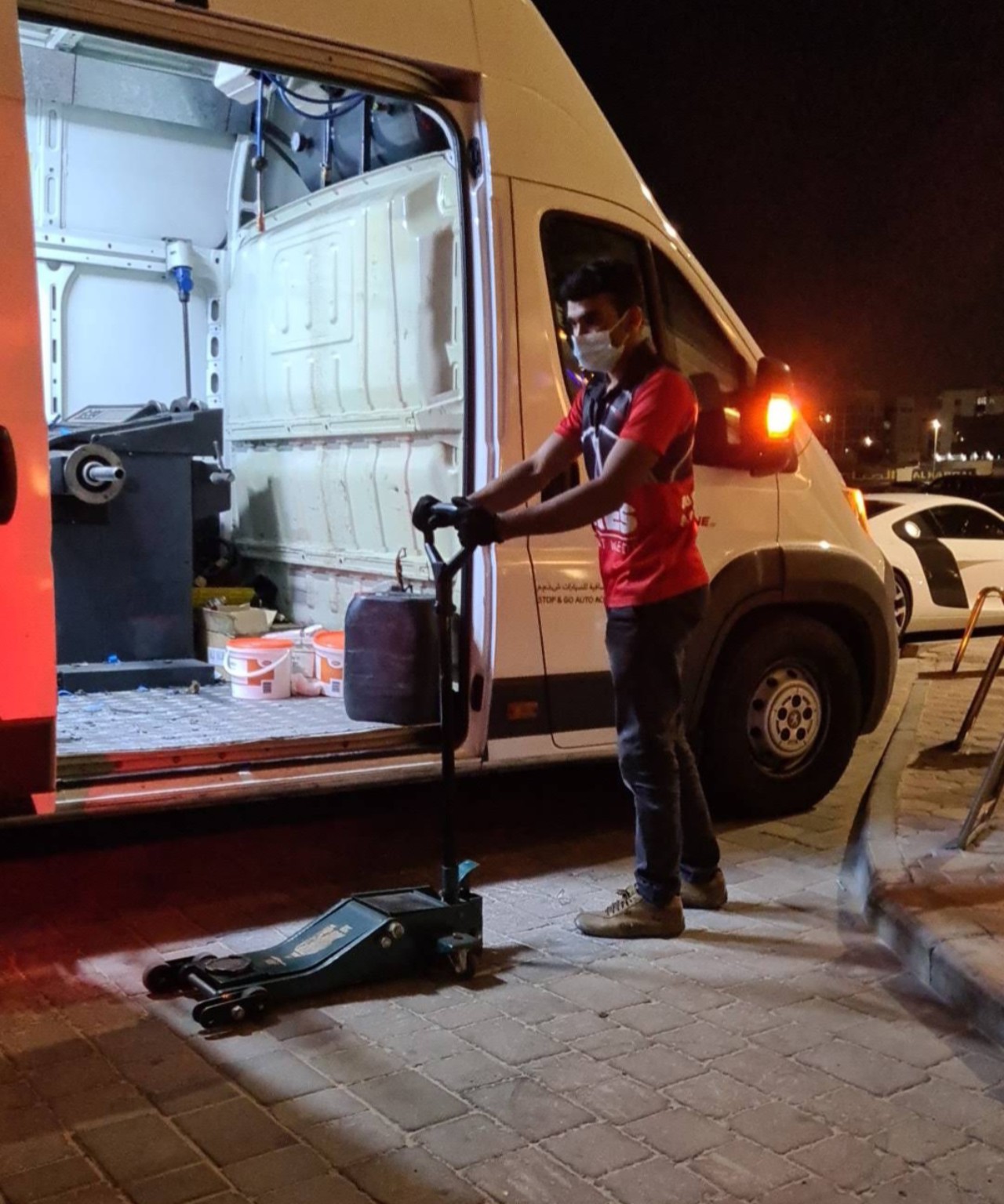 M25 tyre service photo